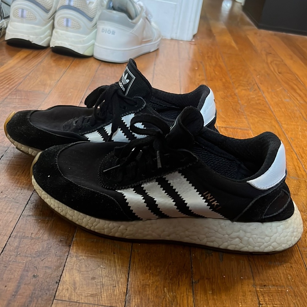 Adidas INIKI sneakers side 9US